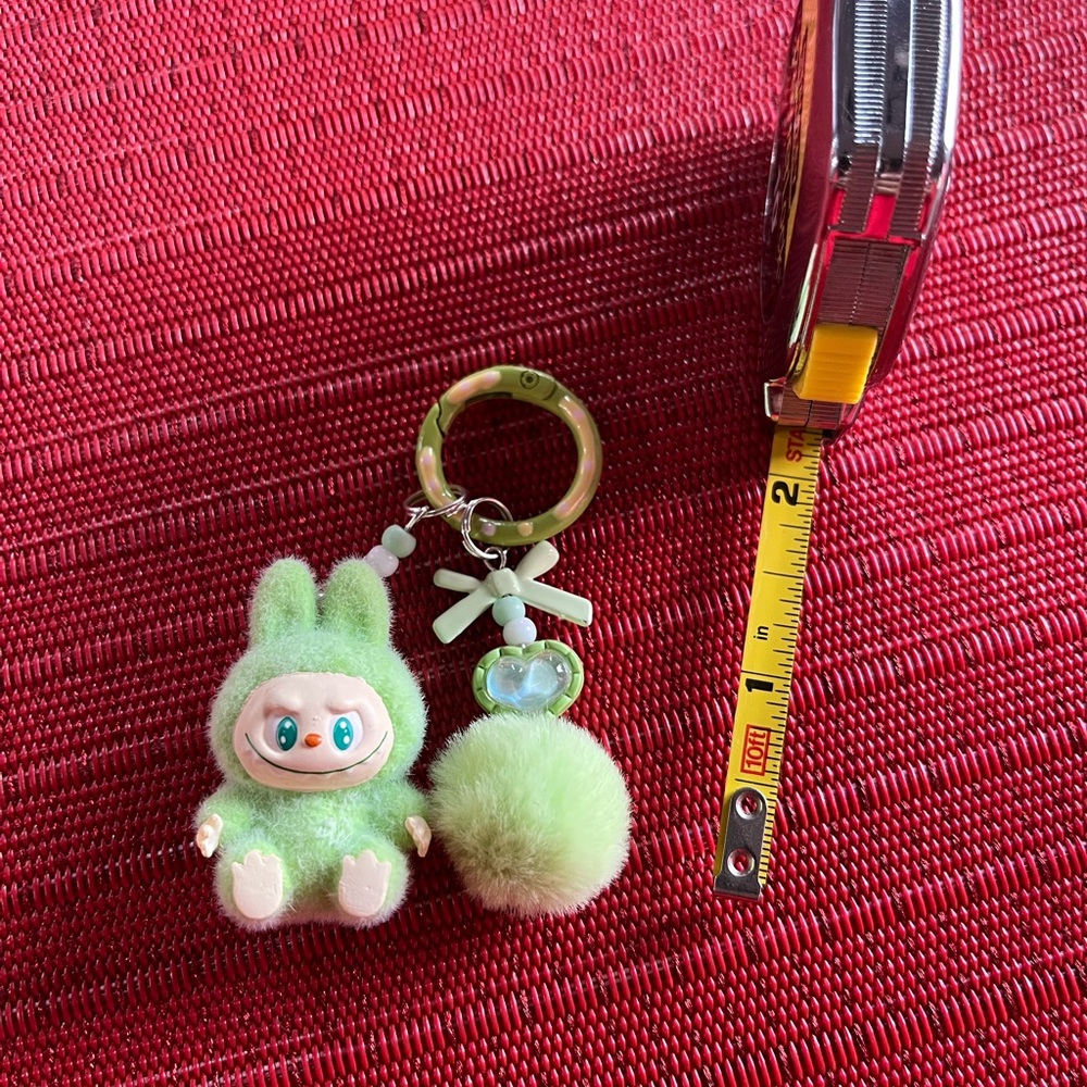Labubu mini keycharm